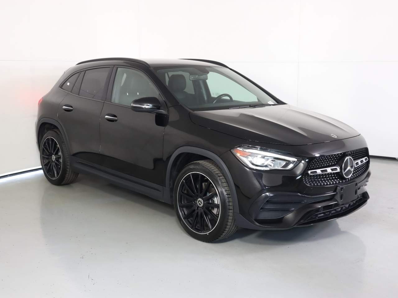 Used 2023 Night Black Mercedes-Benz GLA 250 image 5