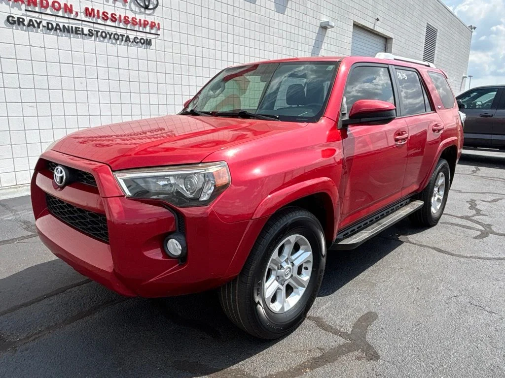 Used 2015 Red Toyota SR5 image 1
