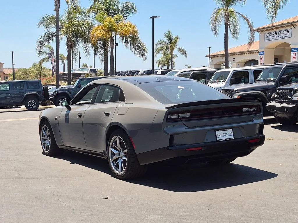 2026 Dodge Charger Daytona Scat Pack - Photo 7