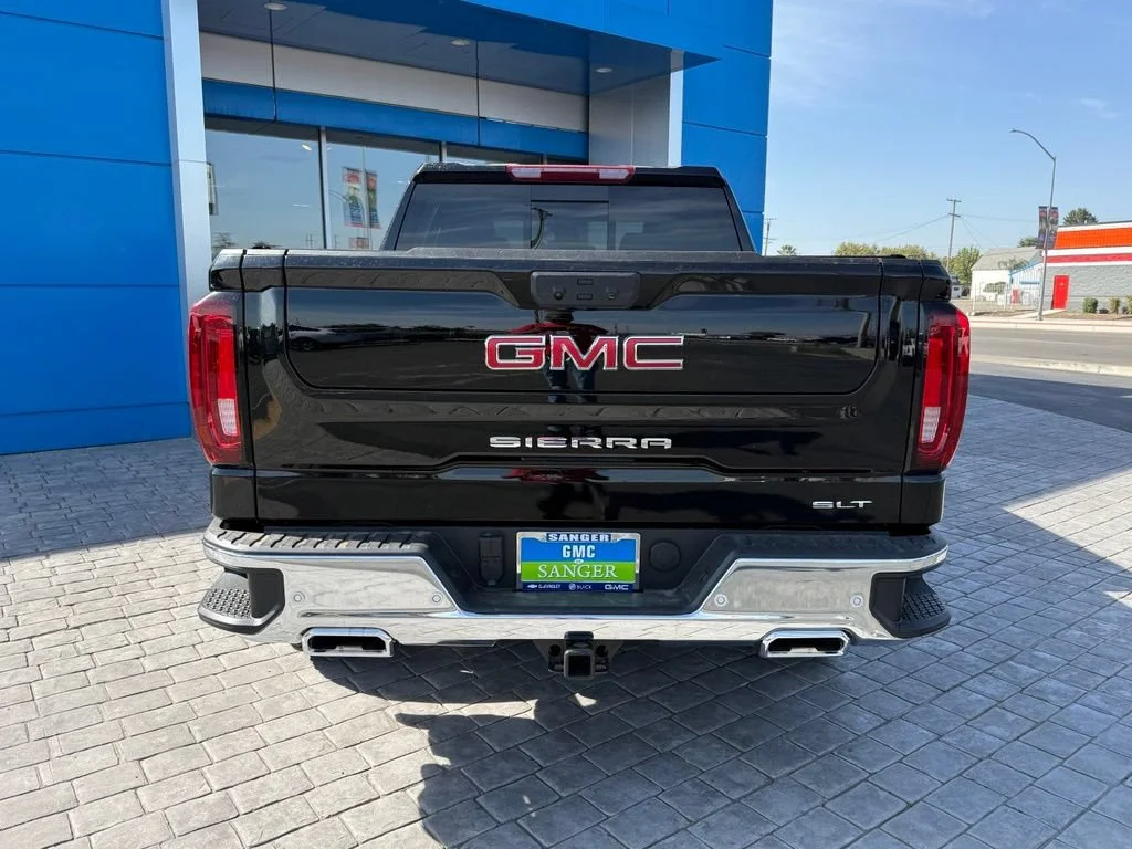 New 2026 Onyx Black GMC SLT image 9
