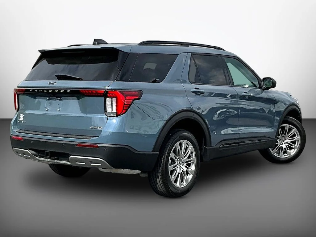 New 2026 Vapor Blue Metallic Ford Active image 14