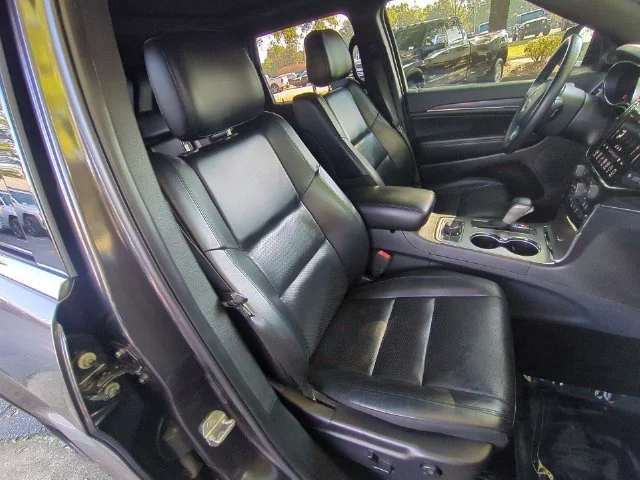 Used 2019 Gray Jeep Limited image 37