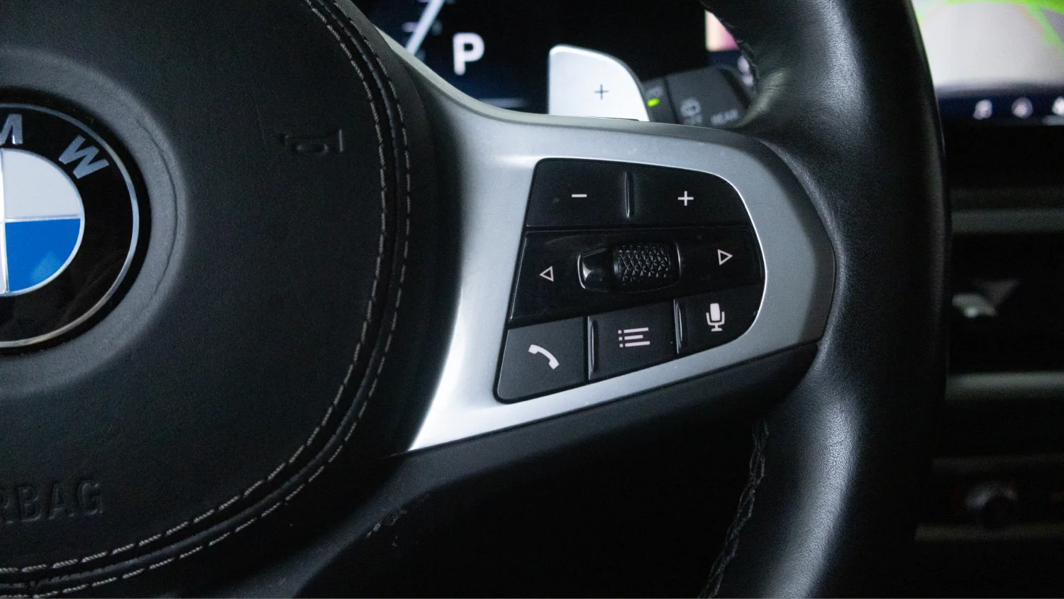 Used 2024 Black BMW xDrive40i image 21