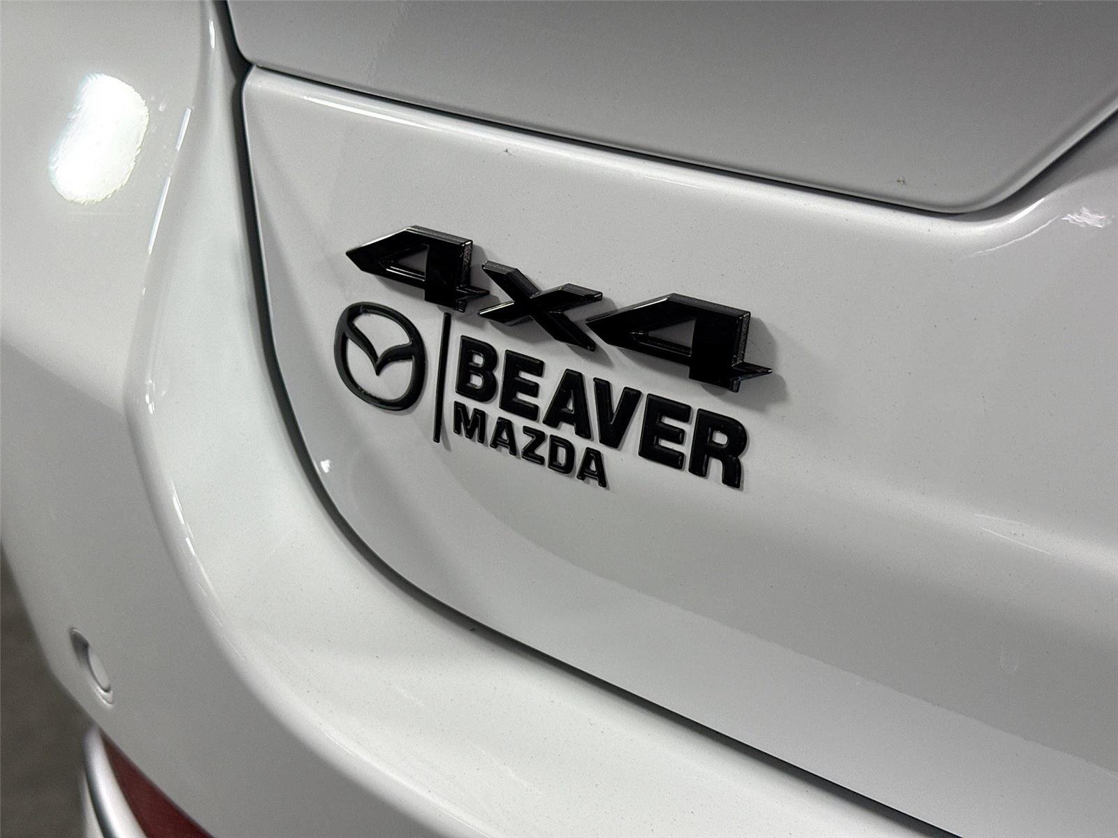 Used 2026 Bright White Clearcoat Jeep Limited Reserve image 15