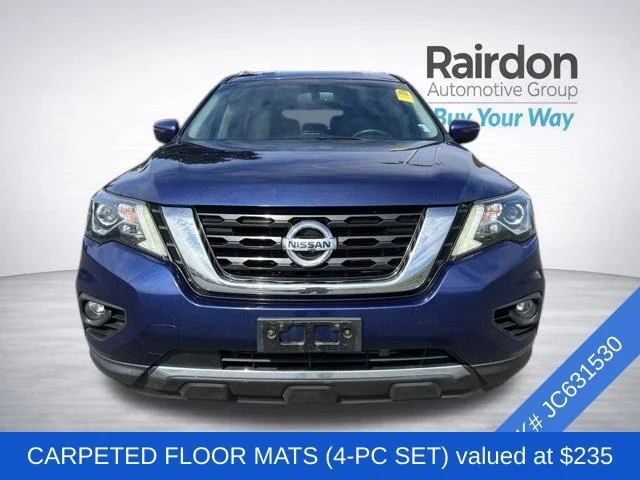 Used 2018 Nissan Pathfinder SV with VIN 5N1DR2MMXJC631530 for sale in Burien, WA