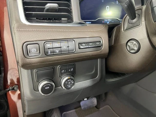 2023 GMC Yukon XL Denali - Photo 18