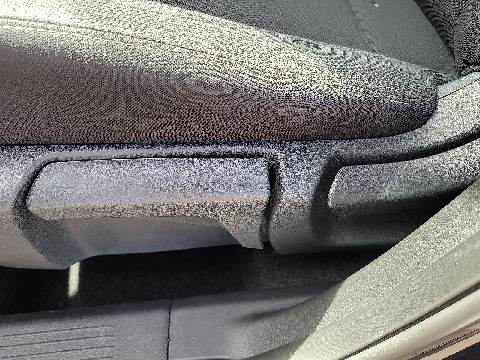 2023 Nissan Rogue S - Photo 20