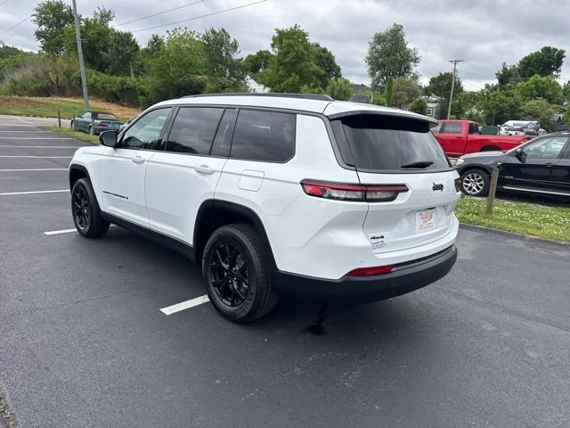 New 2026 Bright White Clear-Coat Exterior Paint Jeep Altitude image 5