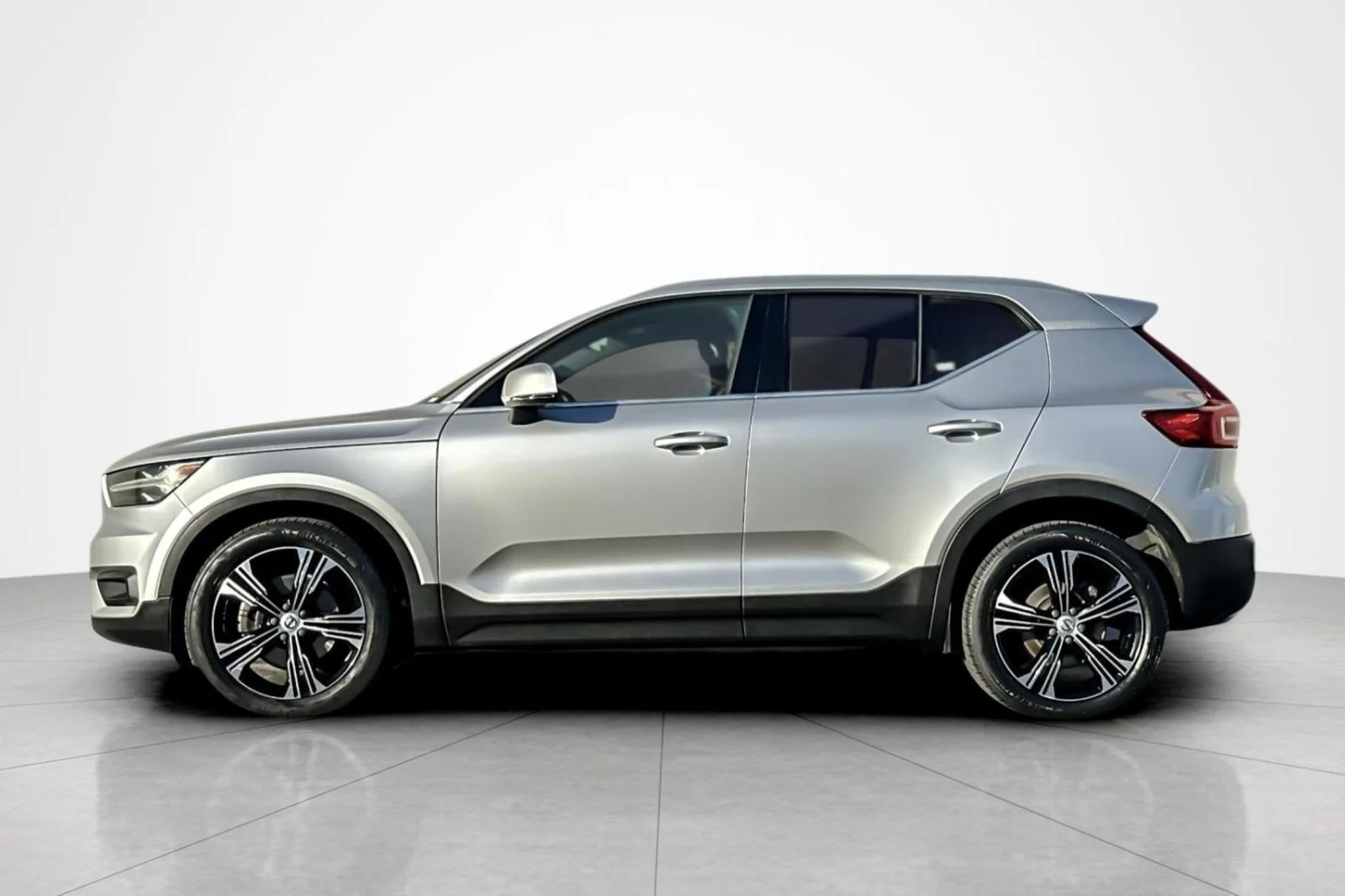 Used 2019 Volvo XC40 Inscription with VIN YV4162UL6K2052417 for sale in Carson, CA