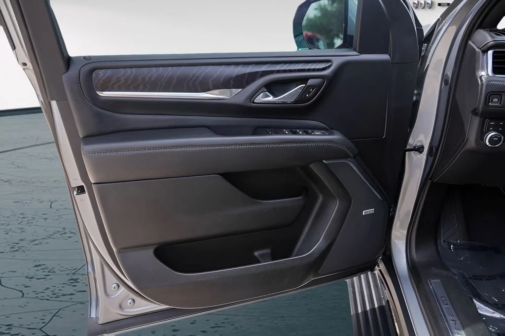 Used 2023 Sterling Metallic GMC Denali image 28