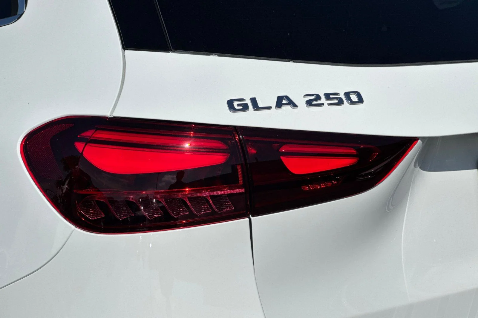 New 2026 Polar White Mercedes-Benz GLA 250 image 23