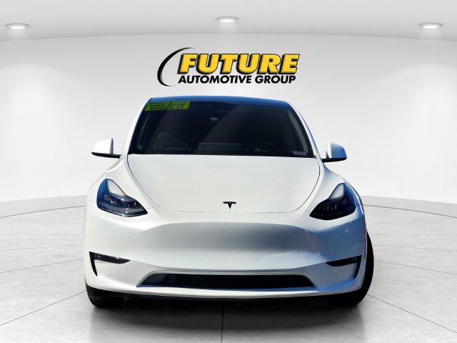Used 2024 White Tesla Long Range image 2