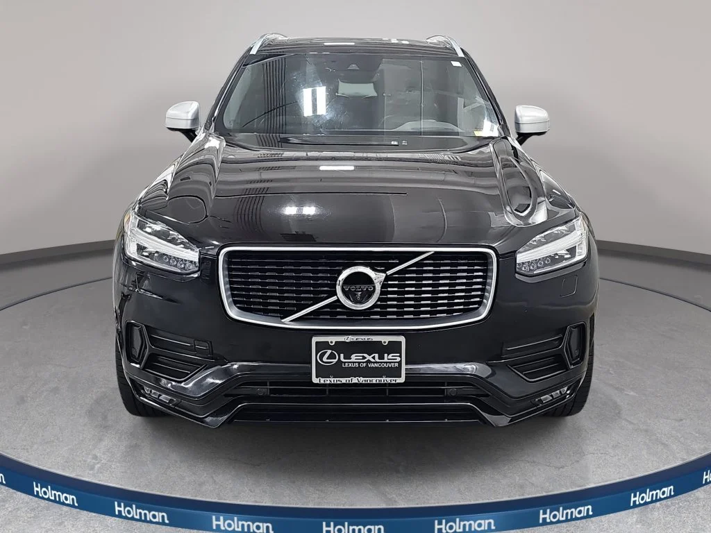 Used 2017 Black Volvo T6 R-Design image 3
