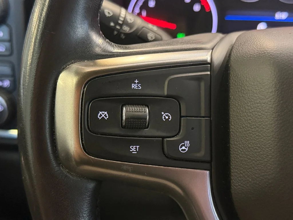 Used 2020 SATIN STEEL METALLIC Chevrolet LT image 30