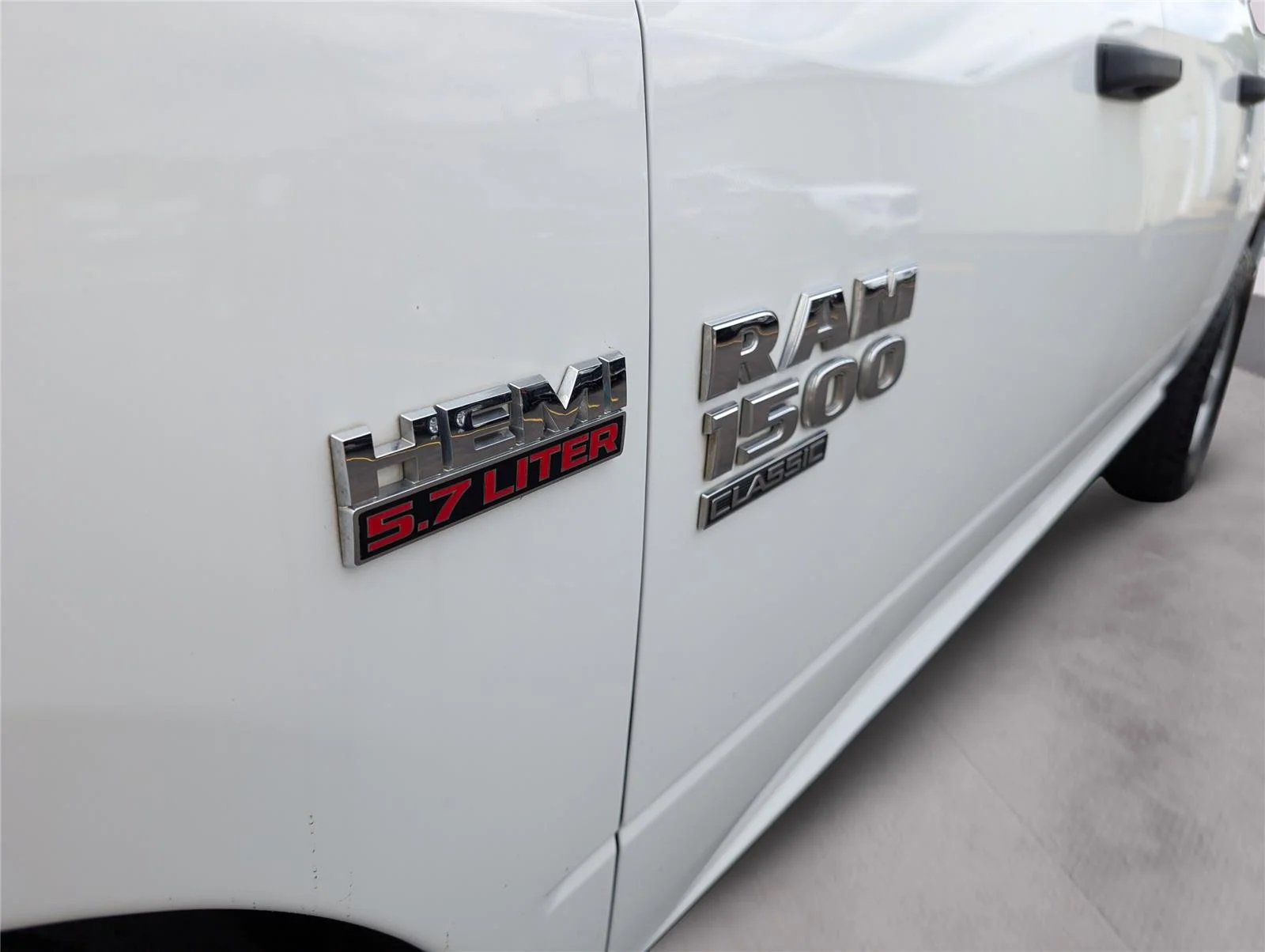 Used 2022 Bright White Clearcoat Ram Tradesman image 34