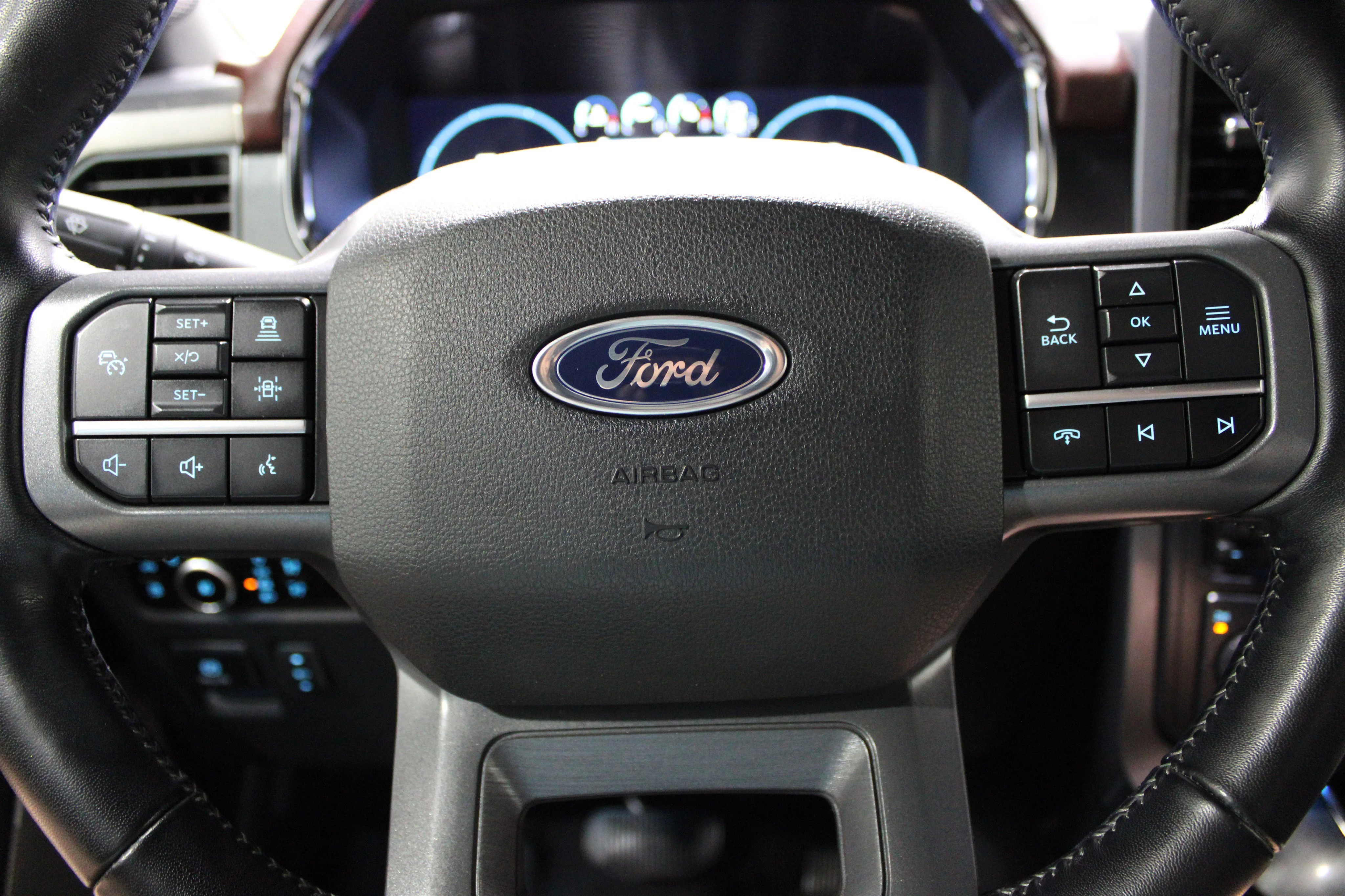 2023 Ford F-150 Lariat - Photo 10