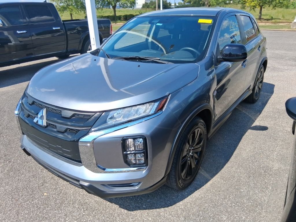 Used 2026 Gray Mitsubishi  image 2