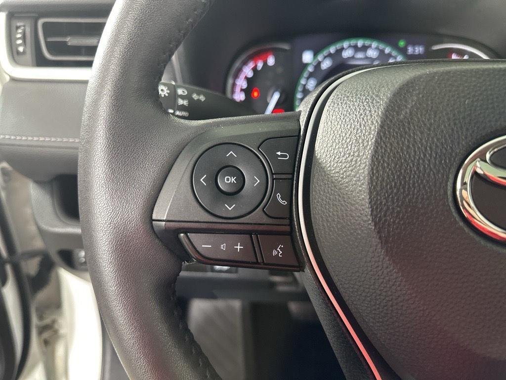 Used 2023 Ice Cap Toyota XLE image 15