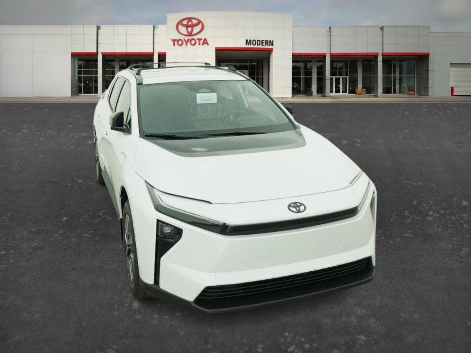 New 2026 WINDCHILL PEARL Toyota XLE image 20