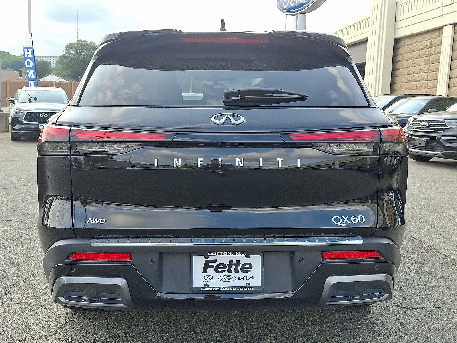 2022 INFINITI QX60 LUXE - Photo 5