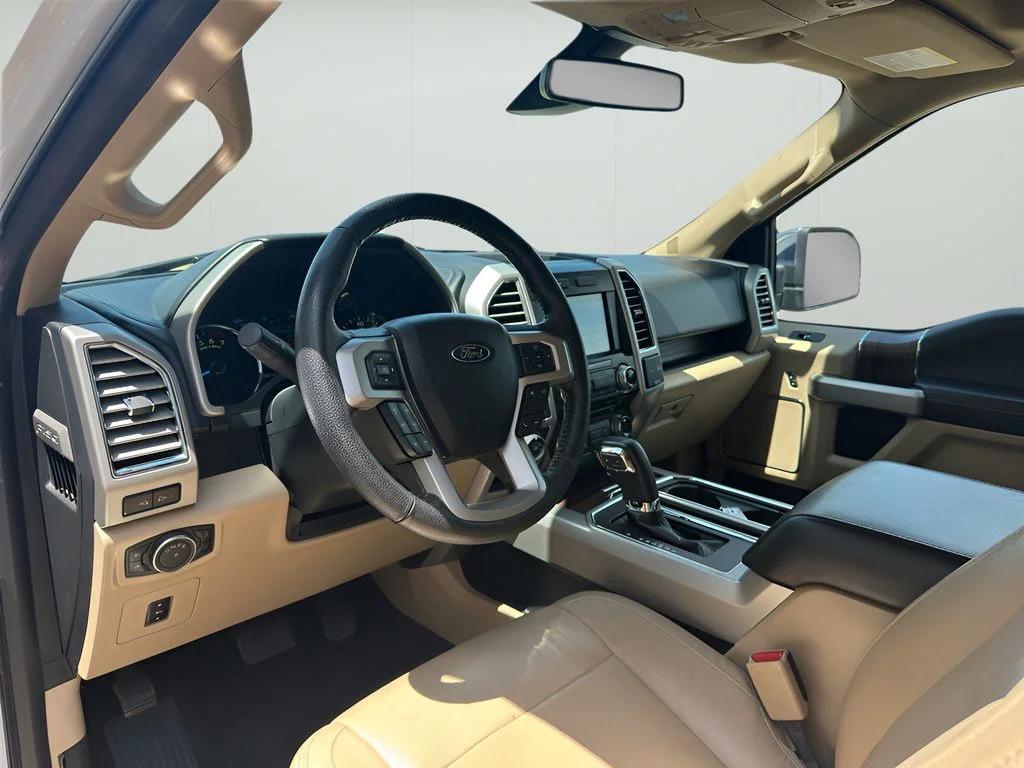 Used 2016 White Platinum Metallic Tri-Coat Ford Lariat image 2