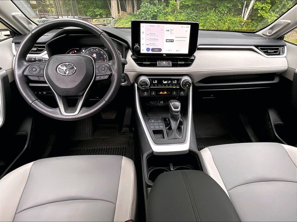 Used 2025 Blueprint Toyota XLE Premium image 21