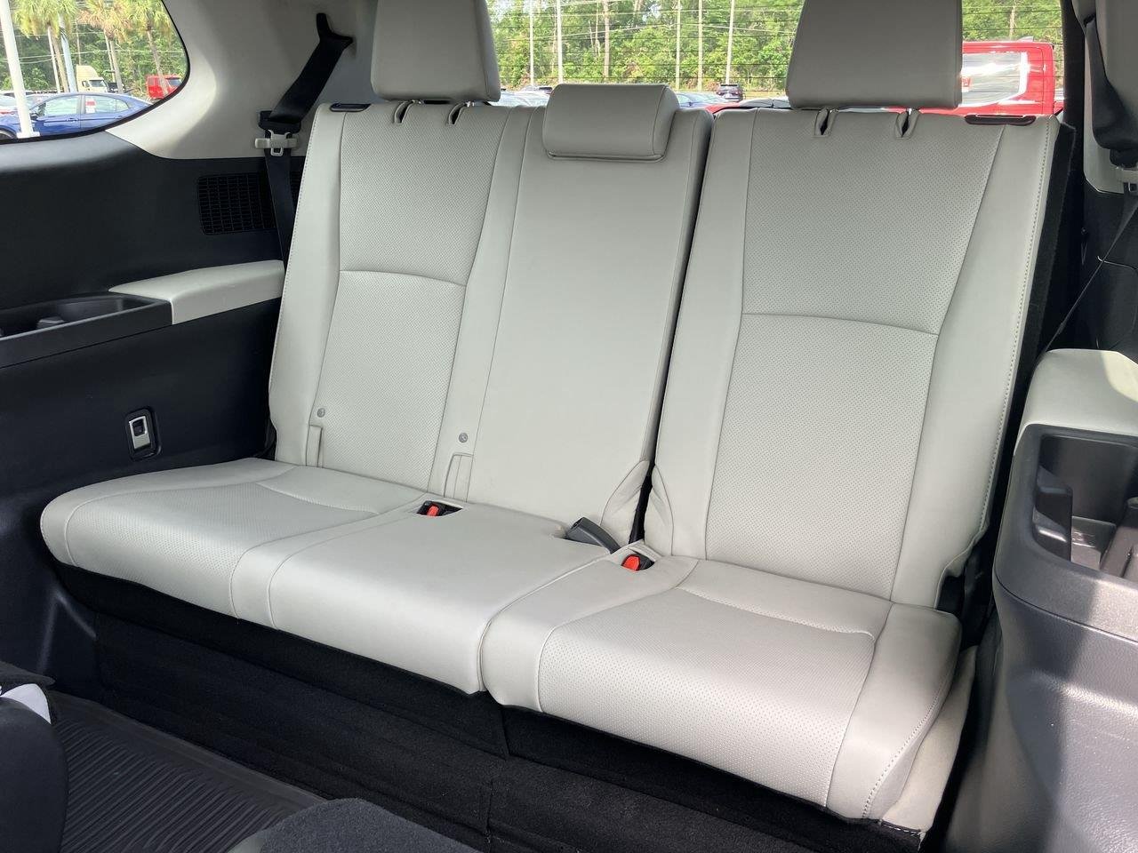 Used 2024 White (Wind Chill Pearl) Toyota Limited AWD image 26