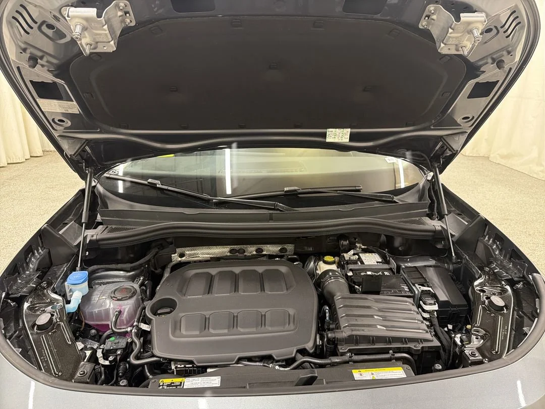 New 2026 Platinum Gray Metallic Volkswagen SE image 11
