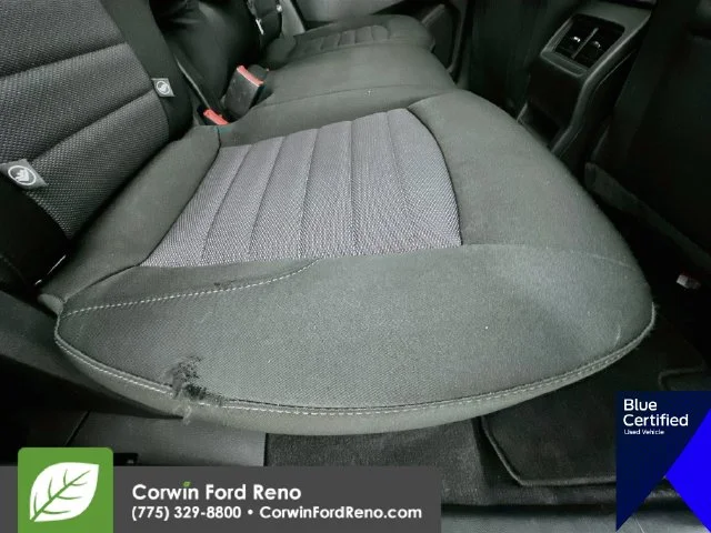Certified Used 2023 Oxford White Ford SE image 32