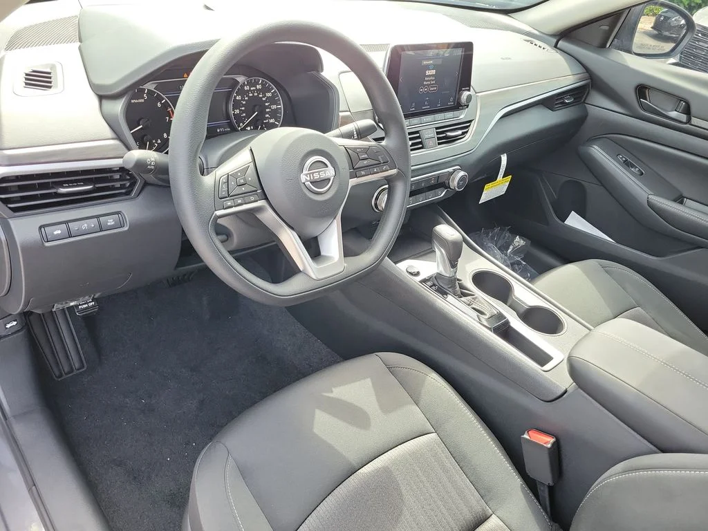 New 2026 Gray Nissan 2.5 SV image 18