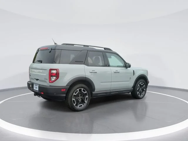 Used 2021 Green Ford Outer Banks image 8