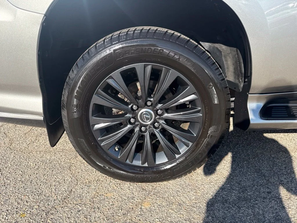 Used 2021  Lexus GX 460 Premium image 36