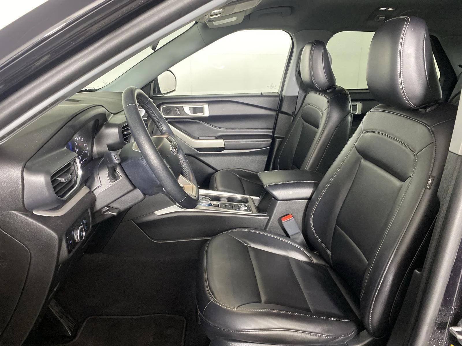 Used 2023 Agate Black Ford XLT image 13