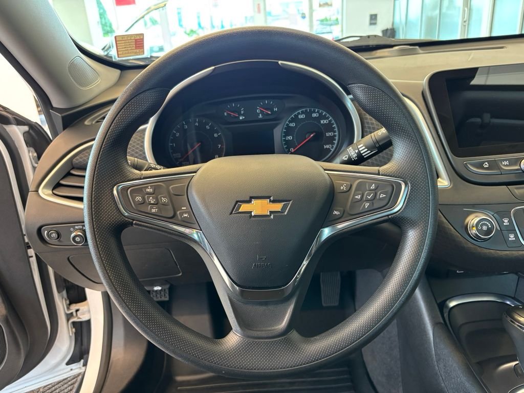 Used 2020 Summit White Chevrolet LS image 17