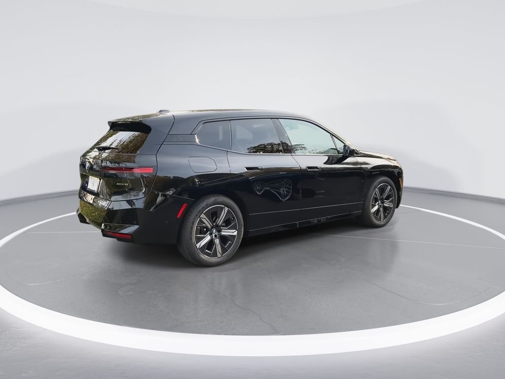 2026 BMW iX 45 - Photo 8