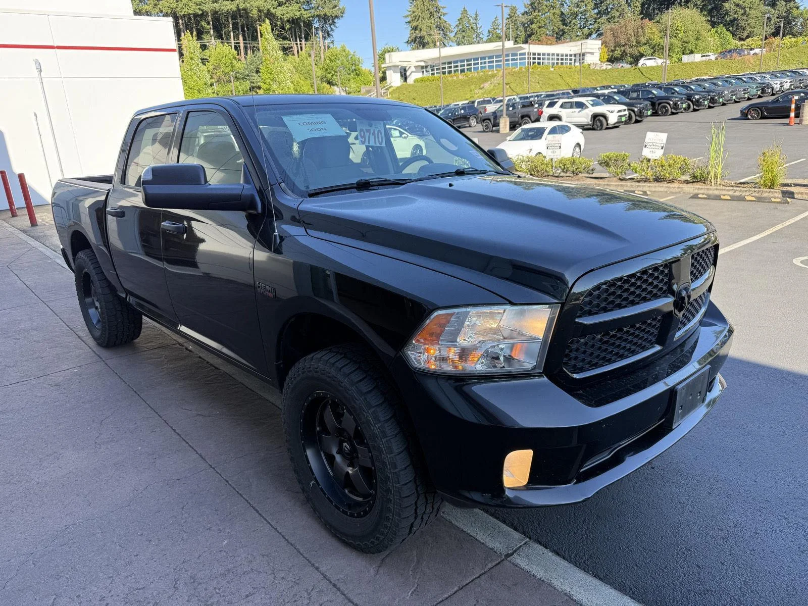 Used 2017 Brilliant Black Crystal Pearlcoat Ram Express image 6