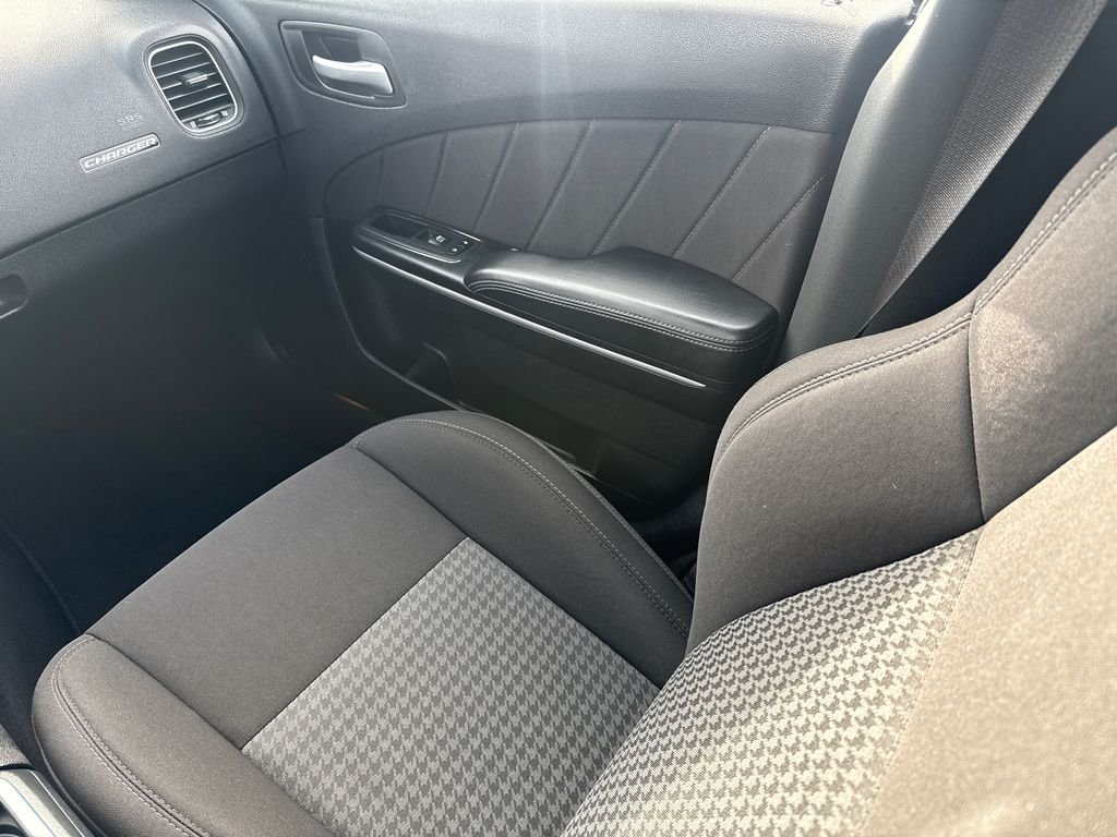 Used 2023 White Dodge R/T image 15