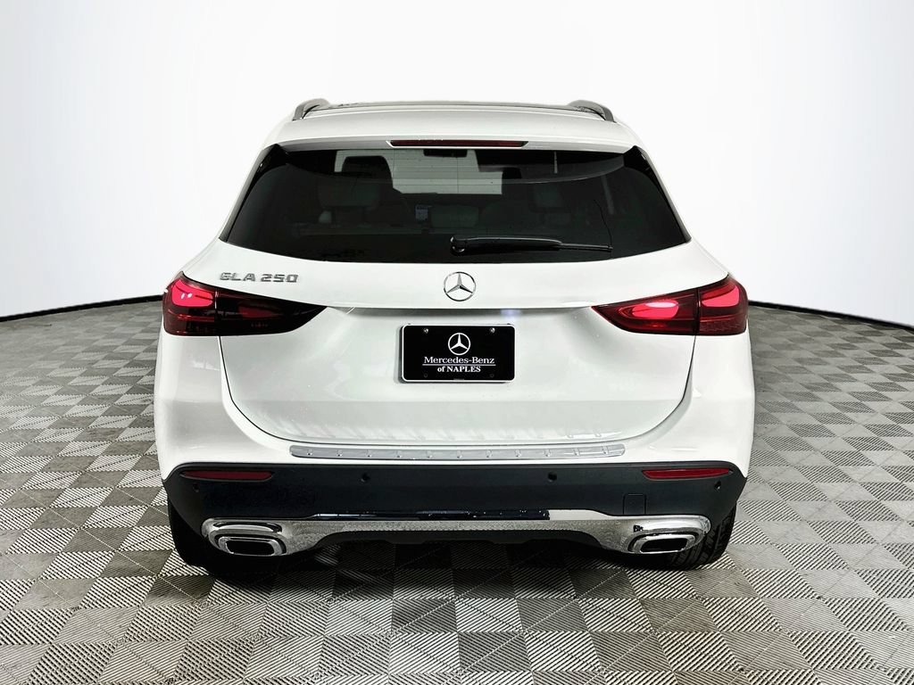 New 2026 Polar White Mercedes-Benz GLA 250 image 38