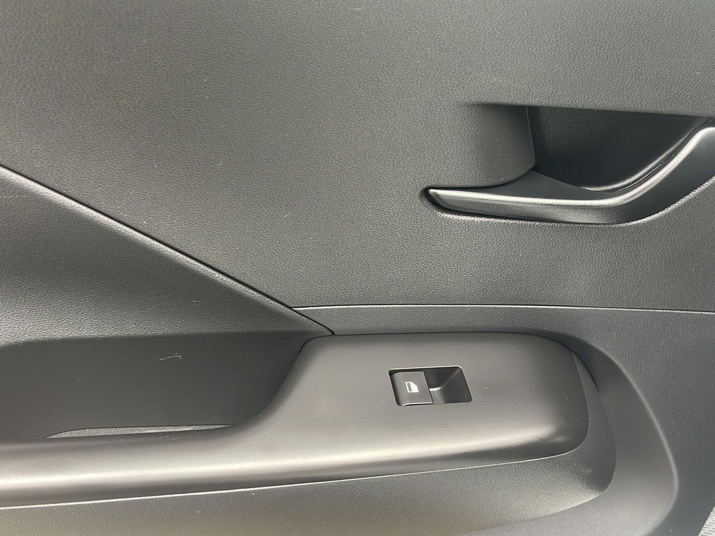 2025 Hyundai Kona SEL - Photo 19