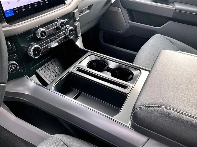 2025 Ford F-150 XLT - Photo 9