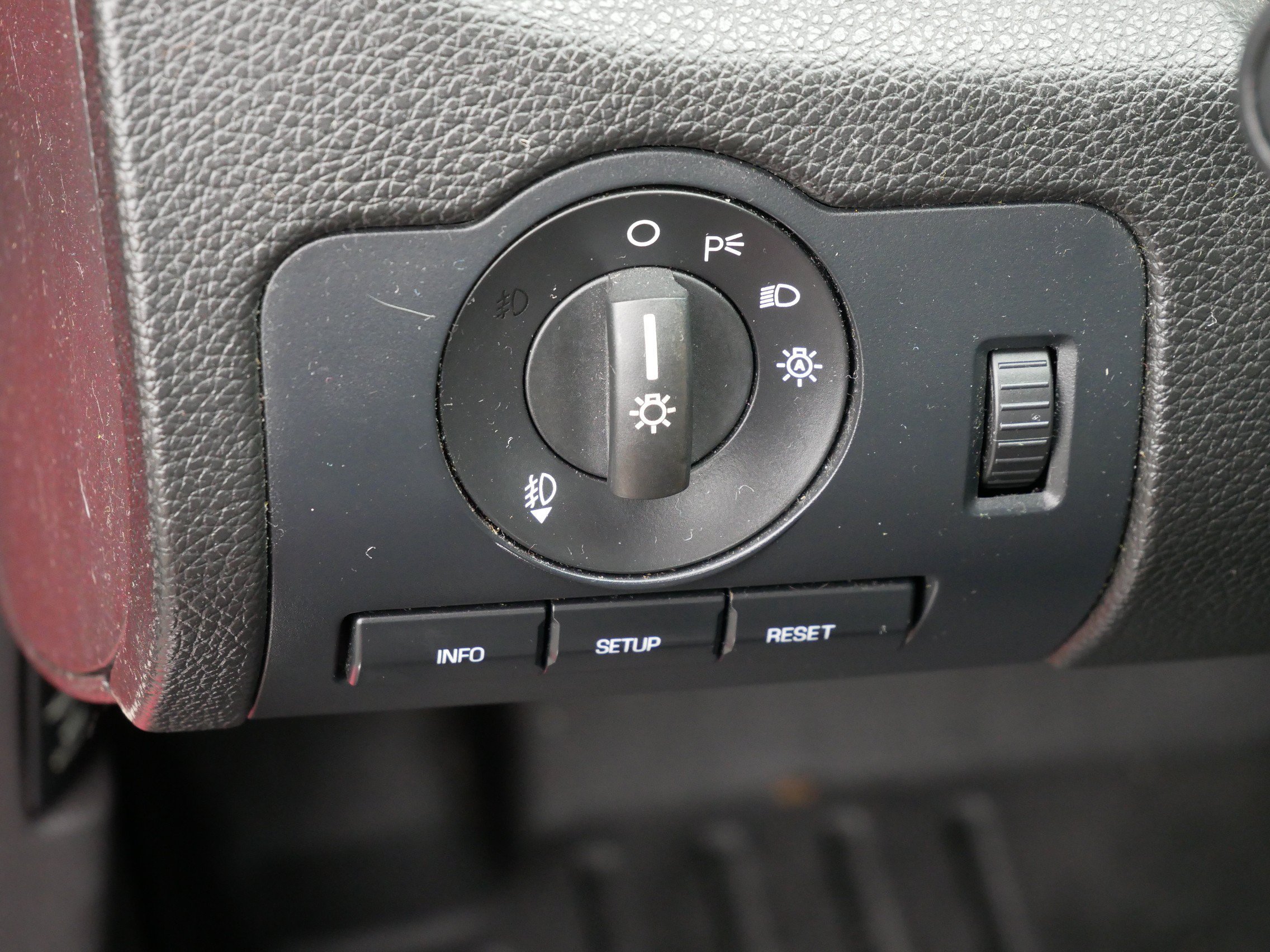 Used 2011 Red Ford GT image 19