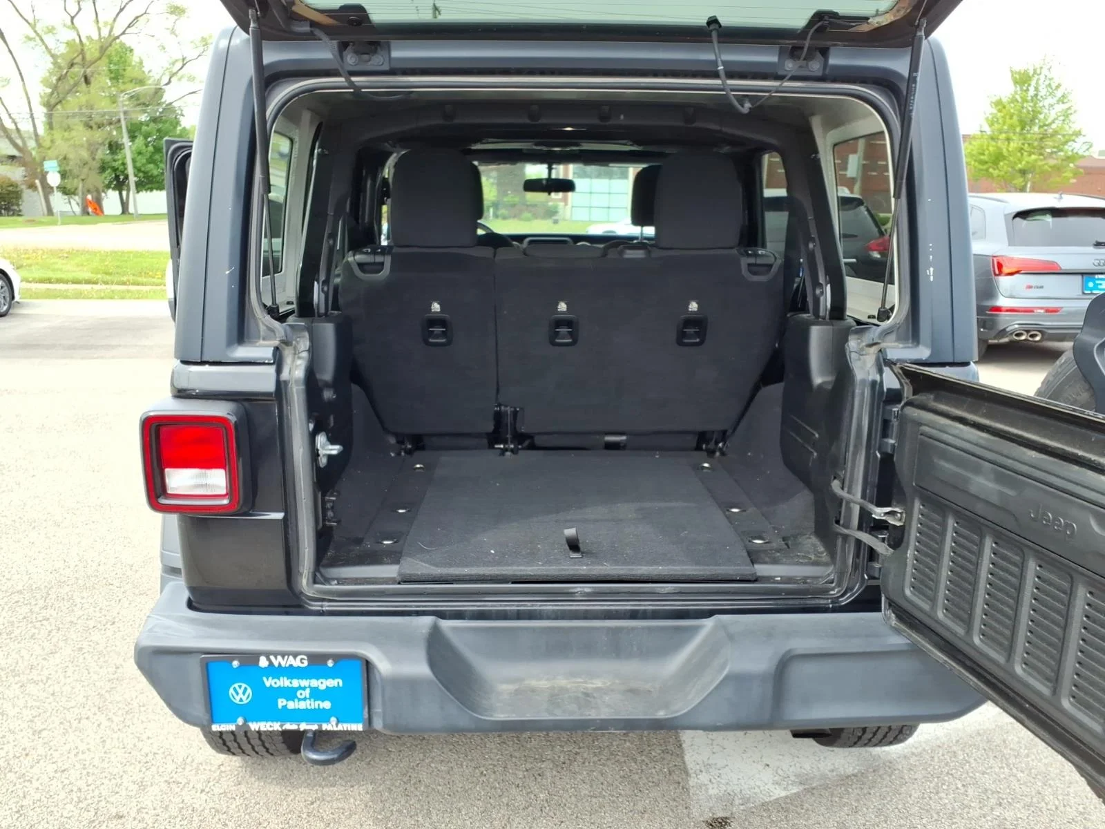 Used 2018 Black Jeep SPORT S 4X4 image 26