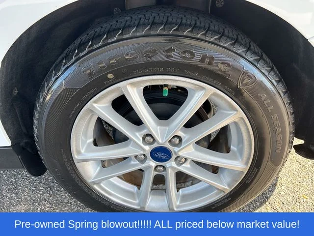 Used 2018 White Ford SE image 13