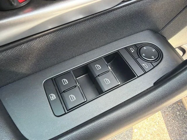 Used 2025 White Mazda 3.3 Turbo Select image 12