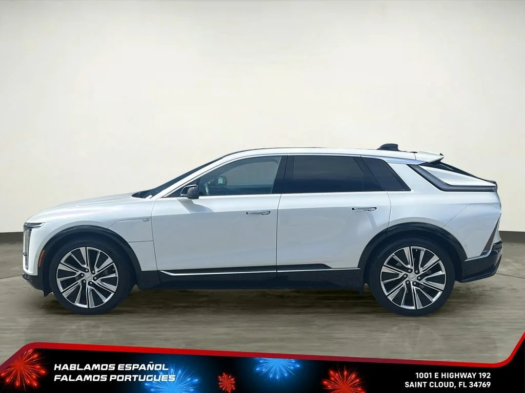 Used 2025 Crystal White Tricoat Cadillac Luxury 3 image 3