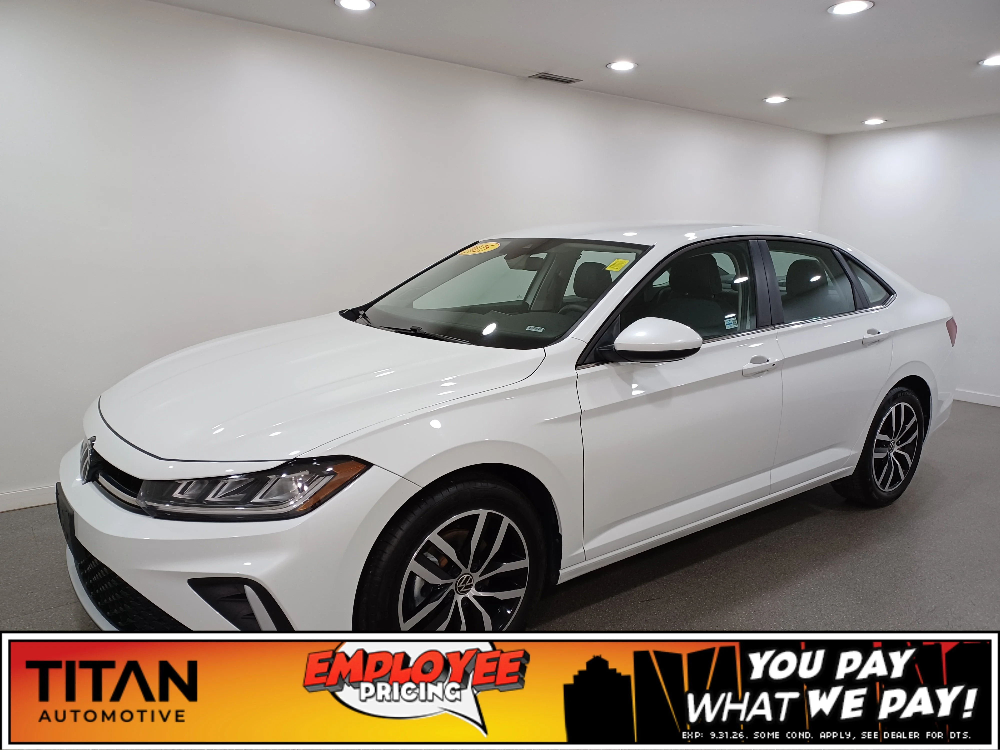 Certified Used 2025 Oryx White Pearl Volkswagen Comfortline*Adapt Cruise | Remote Start | Htd Seats & Wheel | Blind Spot Detect | Lane Keep Assist image 1