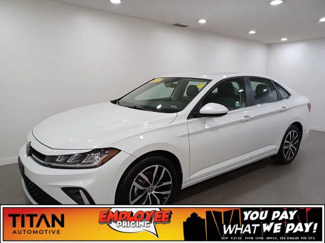 2025 Volkswagen Jetta Comfortline*Adapt Cruise | Remote Start | Htd Seats & Wheel | Blind Spot Detect | Lane Keep Assist