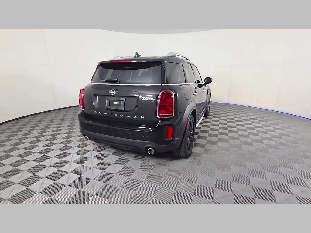 Used 2022 Midnight Black Metallic MINI Cooper S image 39