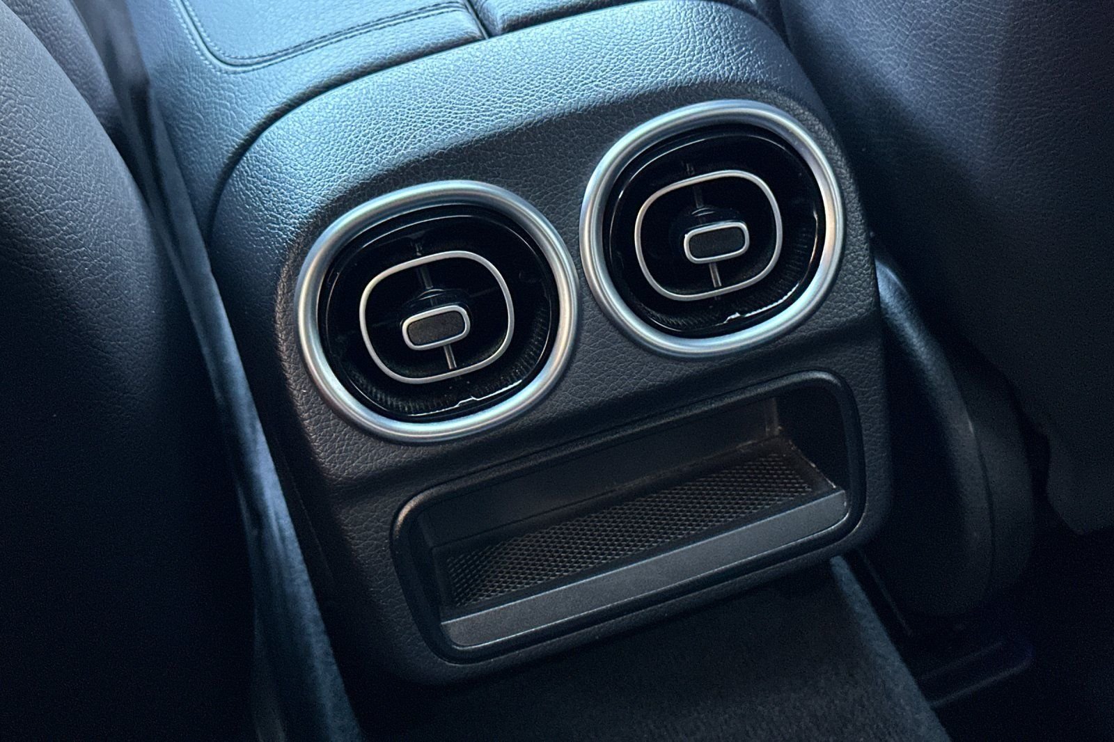 2024 Mercedes-Benz C-Class Sedan C 300 - Photo 24