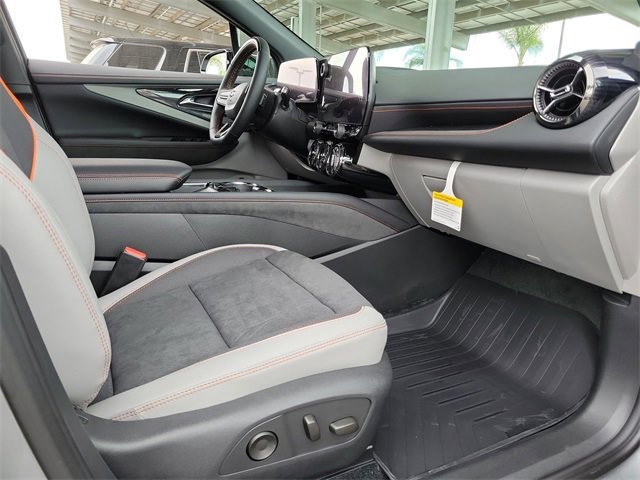 2026 Chevrolet Blazer EV SS - Photo 17